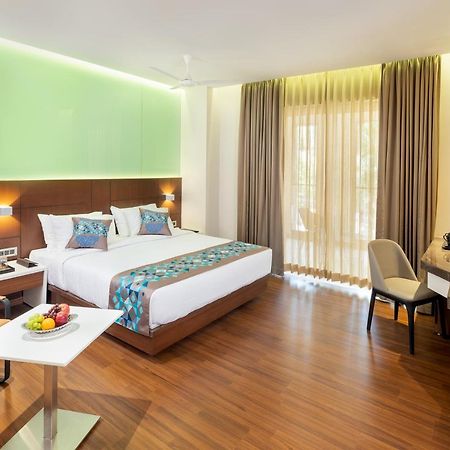 Hotel Divine Fort Пални Экстерьер фото